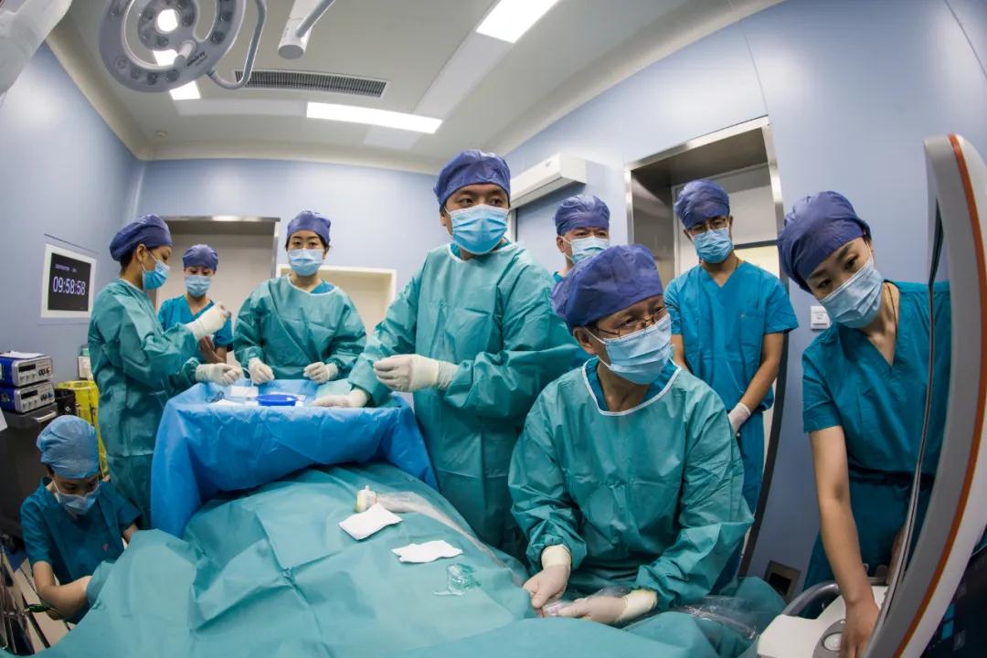 健康時(shí)報(bào)—針尖上的黑科技來(lái)了！以針代刀“燒烤”惡性腫瘤組織