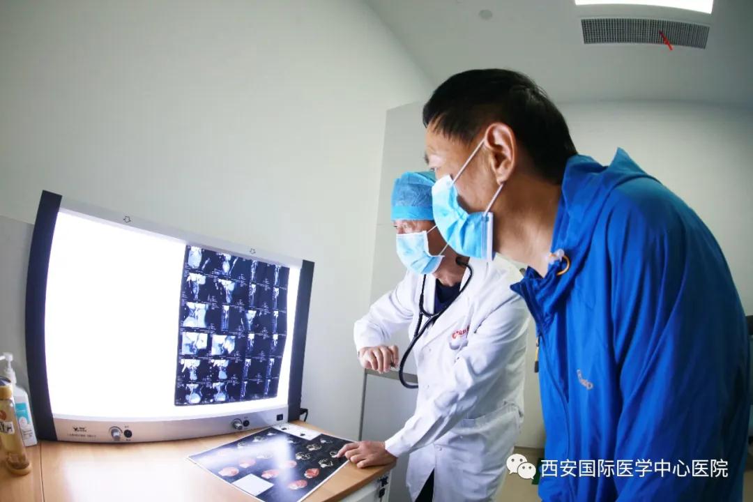 原點新聞—我不是醫(yī)神，我只是個有愛心的醫(yī)生！