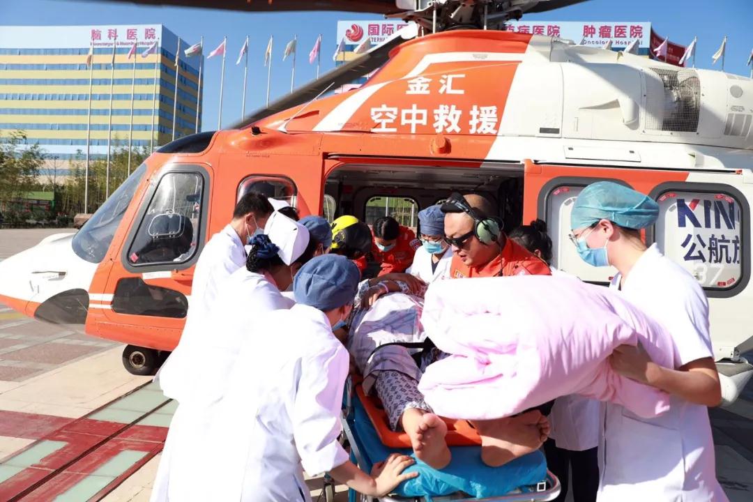陜西網(wǎng)—生命續(xù)航，分秒必爭(zhēng)！  西安國(guó)際醫(yī)學(xué)中心醫(yī)院緊急救助一名跨省“飛”來(lái)的重癥患者