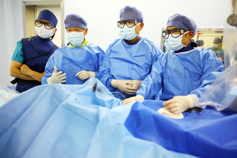 三秦網(wǎng)—別緊張啊，有我們在你放心吧！