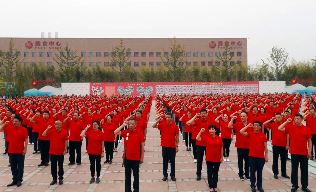 三秦網(wǎng)—凝聚共識(shí)戮力前行 乘勢(shì)而上擘畫未來(lái) 西安國(guó)際醫(yī)學(xué)中心醫(yī)院開(kāi)診一年創(chuàng)多個(gè)生命奇跡