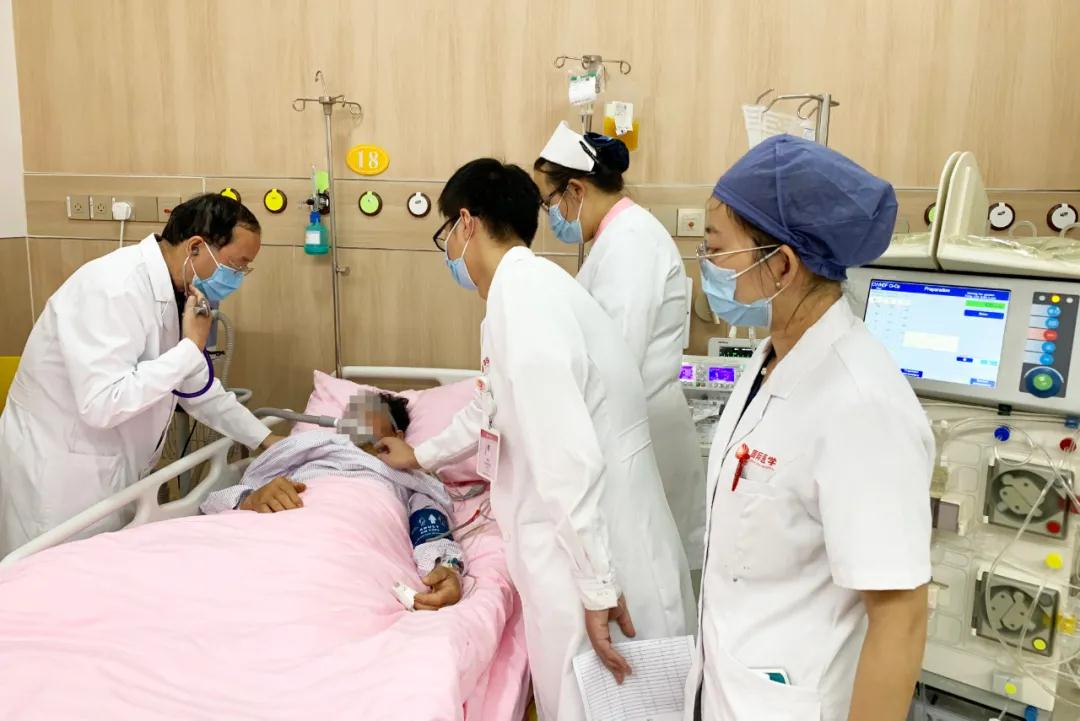 72小時(shí)緊急救治！64歲危重出血熱患者闖過(guò)生死關(guān)