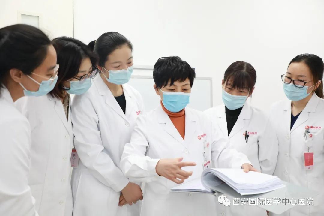 81歲老人腹大如球，一個(gè)半小時(shí)后……