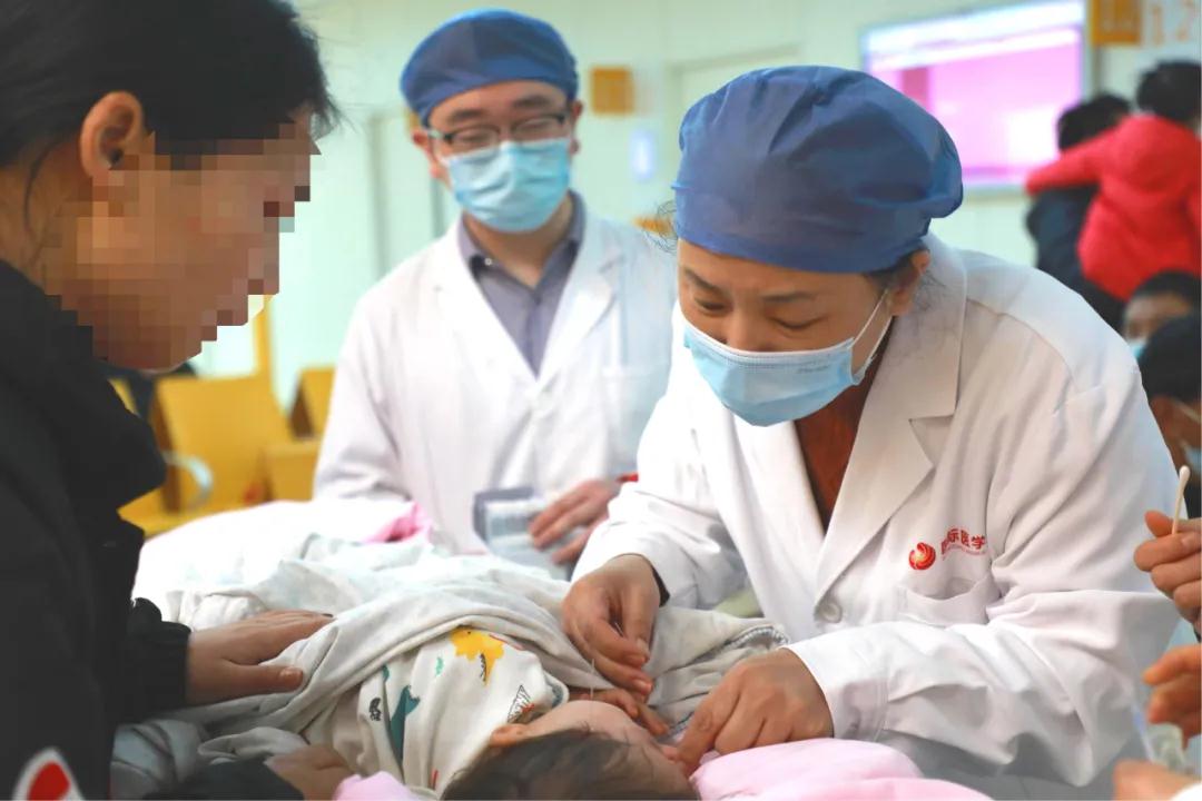 小兒高熱暈厥，這個穴位一針見效！