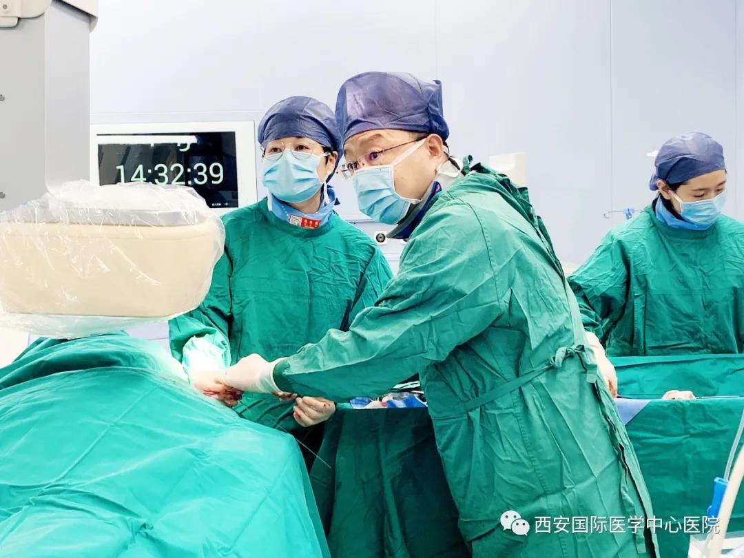 心內(nèi)心外聯(lián)手，為年輕生命保駕續(xù)航