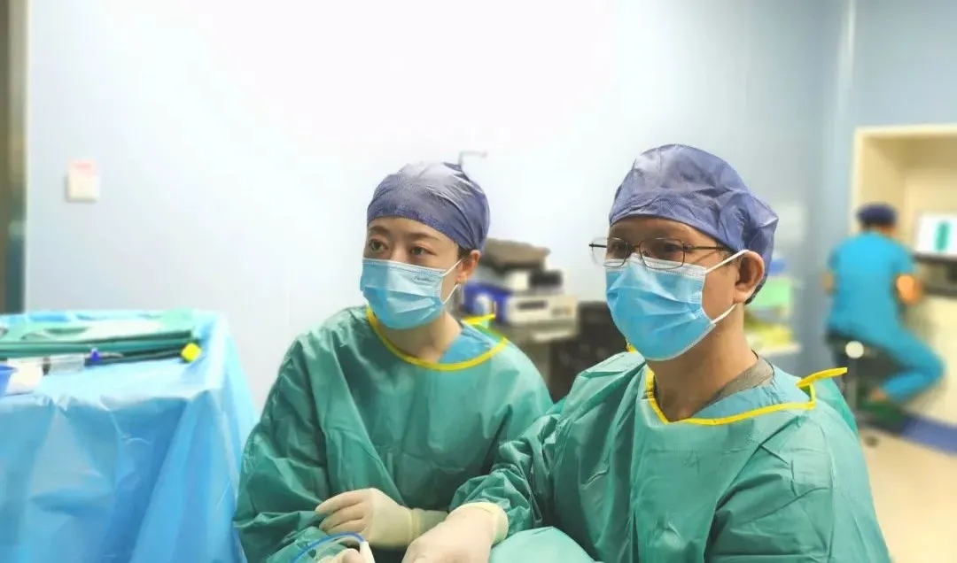 快準穩(wěn)！“針”微創(chuàng)祛除核桃大小甲狀腺結節(jié)