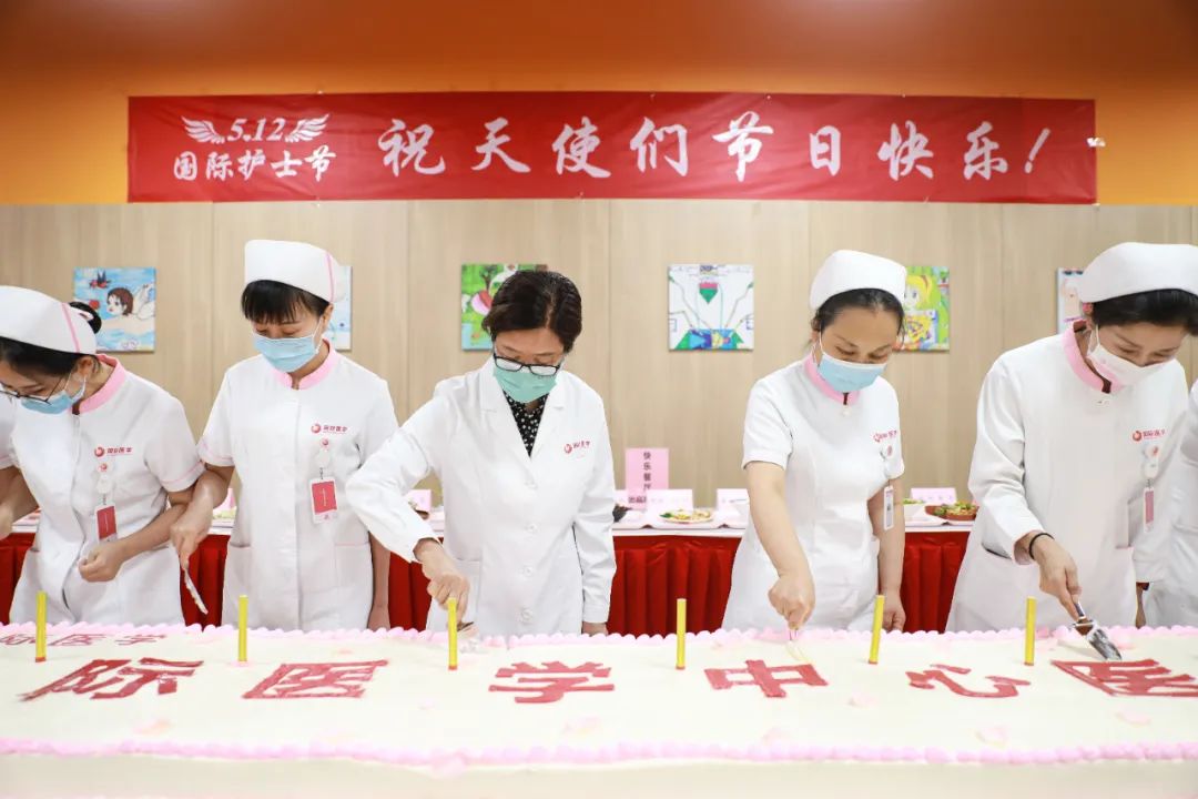 5·12國(guó)際護(hù)士節(jié)系列活動(dòng)之三|今天，讓所有鮮花為她們綻放！