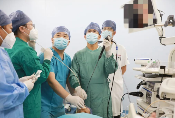 “氣”懸一線！多學(xué)科聯(lián)手為僅有30公斤的她撐起呼吸通道