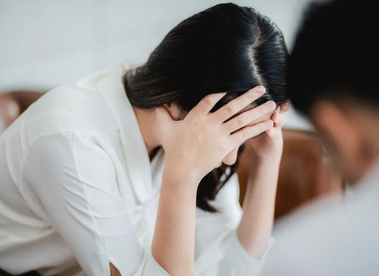 沒食欲、睡眠差、全身乏……這些“長(zhǎng)新冠”癥狀有可能是心理疾病撥打96999-3可免費(fèi)咨詢