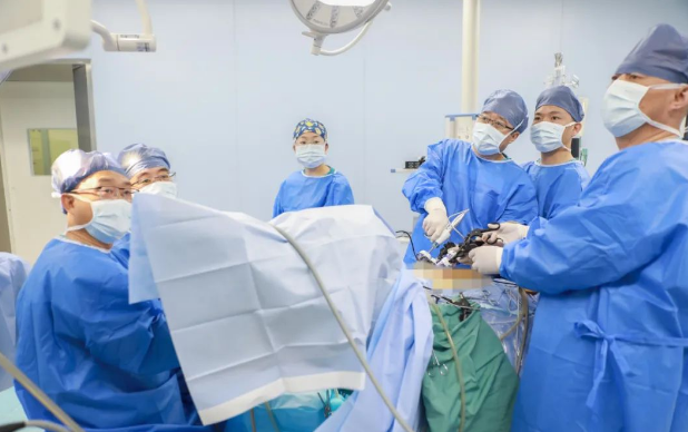 病變距肛門僅4厘米！滅瘤保肛！我院成功完成直腸癌“榻榻米”手術