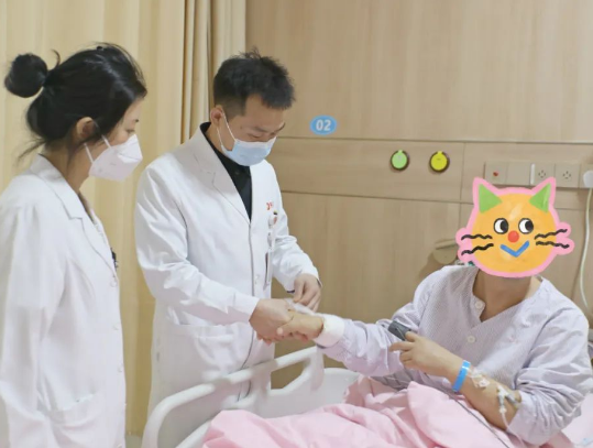 造影劑過(guò)敏？無(wú)“劑”可施，醫(yī)生出“聲”顯“影”打通患者閉塞的血管