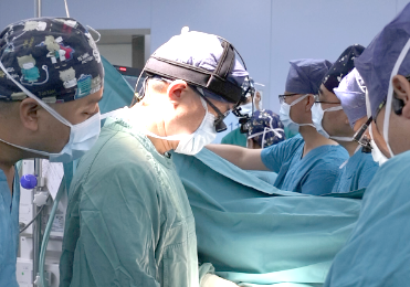 出生1天，草莓大心臟血管錯(cuò)位，醫(yī)生精雕細(xì)琢重獲“心”生