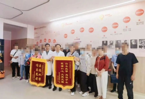 “慢?！被颊咴谶@有個(gè)“家”