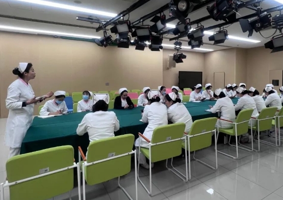 “互聯(lián)網(wǎng)+護(hù)理服務(wù)”全面升級(jí)，專業(yè)護(hù)理咨詢觸手可及