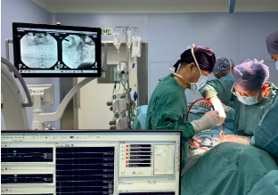 74歲老人命懸「生命中樞」！從“等死算了”到“我有救了”…